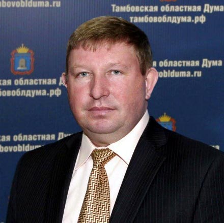 Депутат Коннов оказался «золотым кренделем» и «охотником конского бега»